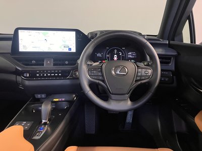 2025 Lexus UX 缩略图 13