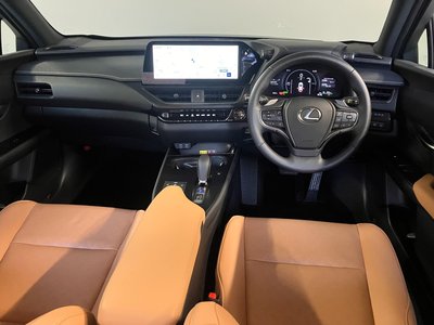 2025 Lexus UX 缩略图 12