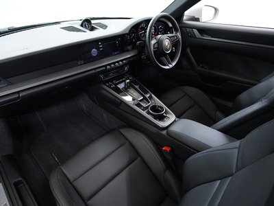 2024 Porsche 911 photo 8
