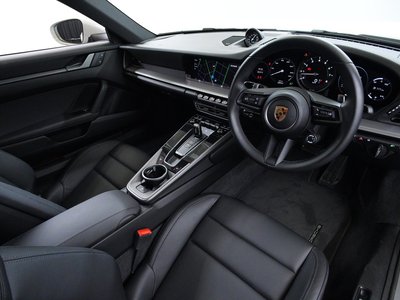 2024 Porsche 911 photo 6