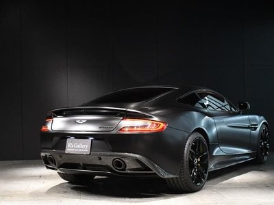 ASTON MARTIN VANQUISH - 4