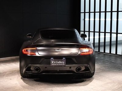 ASTON MARTIN VANQUISH - 5