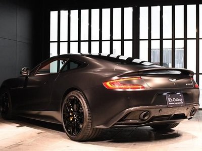 ASTON MARTIN VANQUISH - 6
