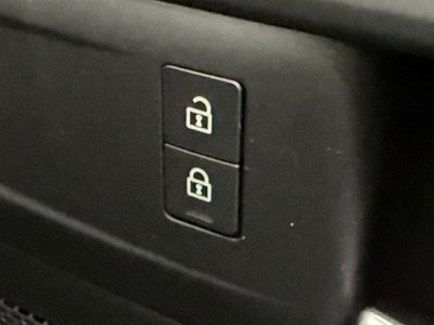 2021 LAND Rover DEFENDER thumbnail 68