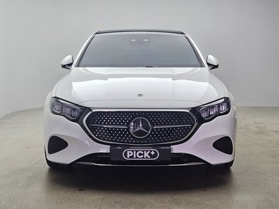 MERCEDES-BENZ E-CLASS - 2