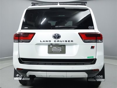 TOYOTA LAND CRUISER 300 - 6