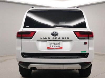 TOYOTA LAND CRUISER 300 - 4