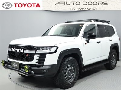 TOYOTA LAND CRUISER 300