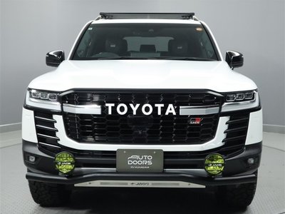 TOYOTA LAND CRUISER 300 - 3