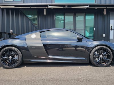 AUDI R8 - 6
