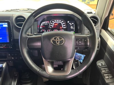 صورة مصغرة 63 لـ 2024 Toyota LAND CRUISER 70
