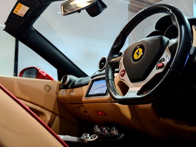 صورة مصغرة 18 لـ 2012 Ferrari CALIFORNIA