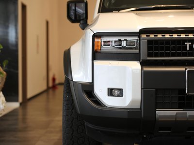 TOYOTA LAND CRUISER 250 - 7