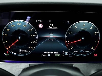 MERCEDES-BENZ GT AMG - 8