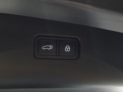 2021 Genesis GV70 — миниатюра 26