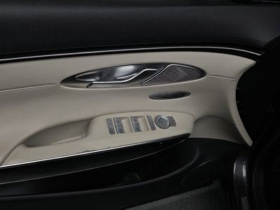 2021 Genesis GV70 — миниатюра 27