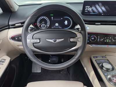 2021 Genesis GV70 — миниатюра 19