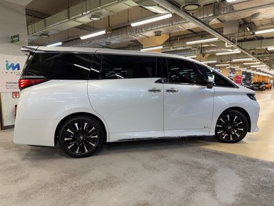 TOYOTA ALPHARD - 3