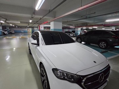 MERCEDES-BENZ E-CLASS - 7