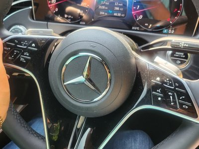 MERCEDES-BENZ E-CLASS - 3