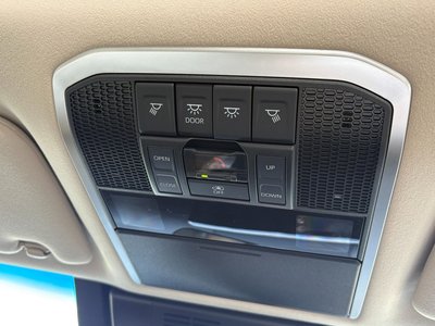 2025 Toyota LAND CRUISER 300 缩略图 60