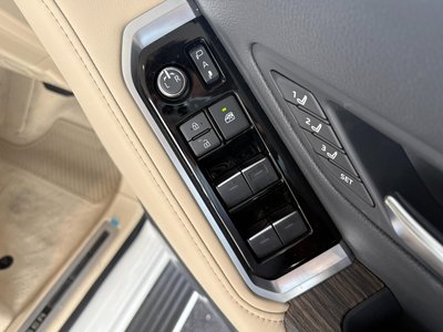 2025 Toyota LAND CRUISER 300 缩略图 38