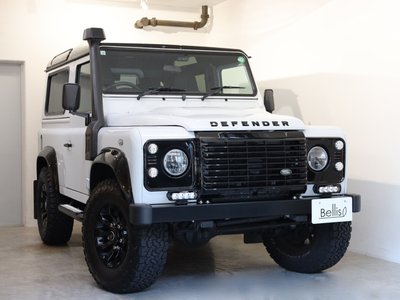 LAND ROVER DEFENDER - 1