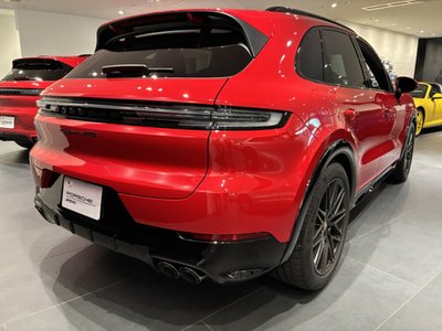 PORSCHE CAYENNE - 4