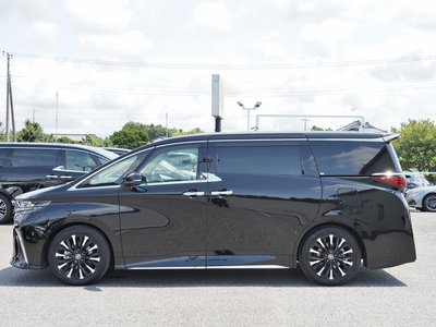 صورة 8 لـ 2023 Toyota ALPHARD