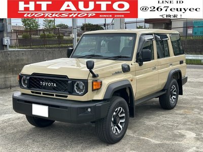 TOYOTA LAND CRUISER 70 - 1