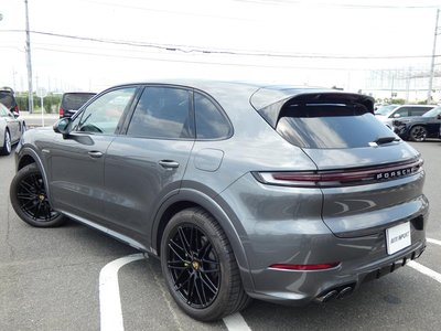 2024 Porsche CAYENNE — миниатюра 20