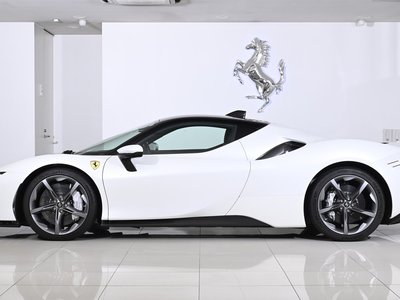 FERRARI SF90 STRADALE - 4