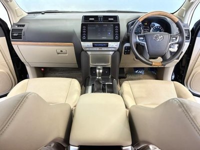 TOYOTA LAND CRUISER PRADO - 3