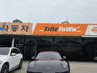 PORSCHE 911 - 1