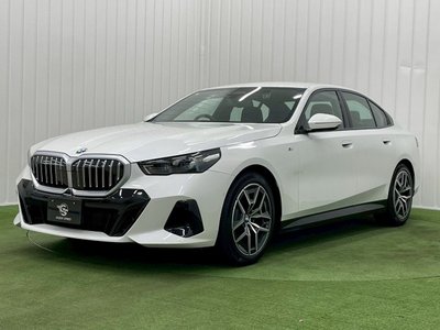 2024 BMW 5 SERIES 缩略图 30