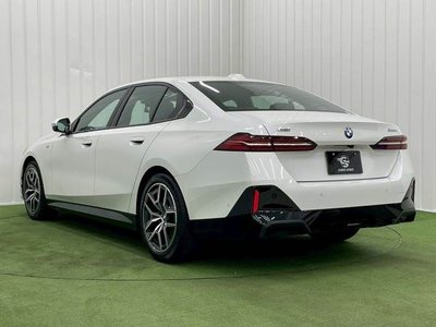 2024 BMW 5 SERIES 缩略图 17