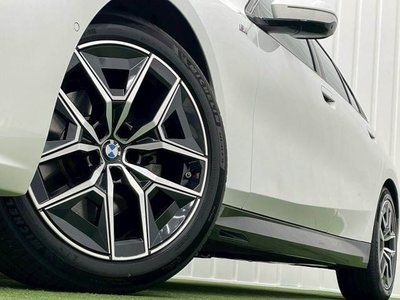 2024 BMW 5 SERIES 缩略图 19