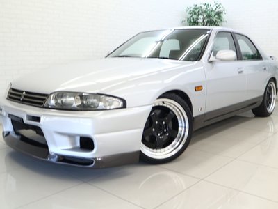 NISSAN SKYLINE