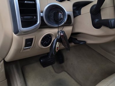 2013 Porsche CAYENNE 缩略图 18