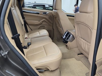 2013 Porsche CAYENNE 缩略图 12