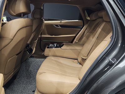 2025 Genesis G80 (RG3) thumbnail 17