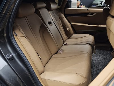 2025 Genesis G80 (RG3) thumbnail 29