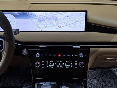 2025 Genesis G80 (RG3) thumbnail 19