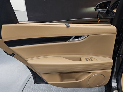2025 Genesis G80 (RG3) thumbnail 15