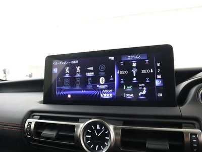 صورة مصغرة 15 لـ 2022 Lexus IS