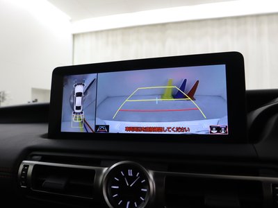 صورة مصغرة 16 لـ 2022 Lexus IS