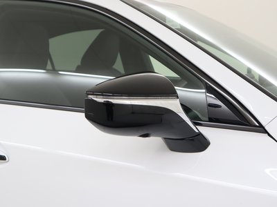 صورة مصغرة 27 لـ 2022 Lexus IS