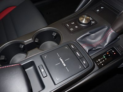 صورة مصغرة 19 لـ 2022 Lexus IS