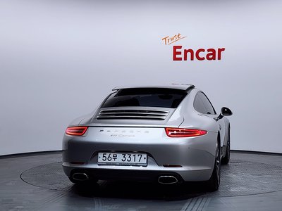 PORSCHE 911 - 4