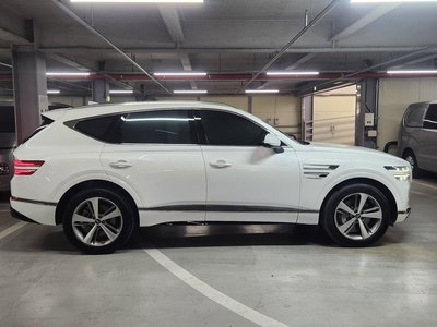 GENESIS GV80 - 4